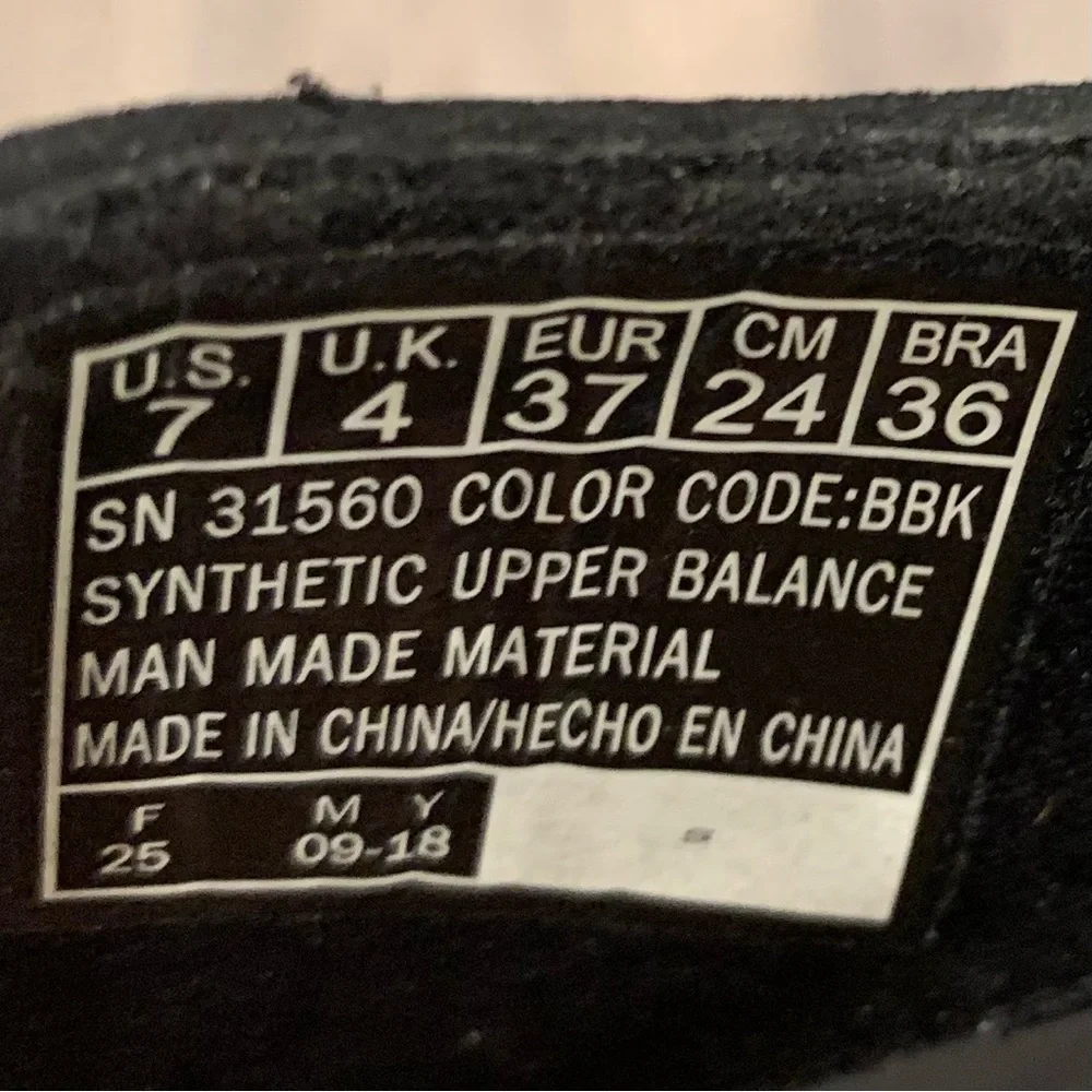 Sketchers  Black T Strap Sandal Womens 7 Jewels Shoe Comfort Yoga Mat - Picture 8 of 8